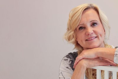 Modedesignerin Steffi Ehrhardt hat in Plauen ein Atelier.