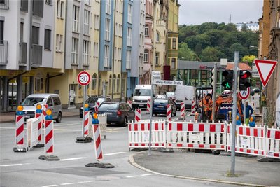 Auf der Trockentalstraße stehen zurzeit nur zwei Fahrspuren zur Verfügung - eine stadtein- und eine stadtauswärts.