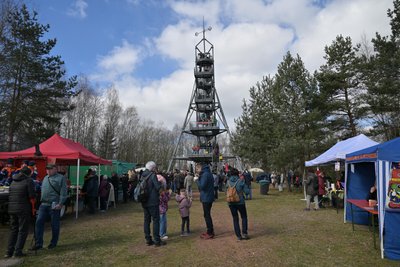Ziel vieler Wanderer ist der Glückauf-Turm in Oelsnitz. Das nächste Wanderevent steigt in wenigen Tagen.