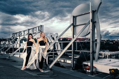 Ein Shooting wie fürs Modemagazin. Die Fotos sollen Lust auf Spitze machen.