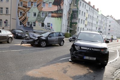 Beim Abbiegen auf die Gustav-Freytag-Straße ist der VW mit dem bevorrechtigten Mitsubishi zusammengestoßen.
