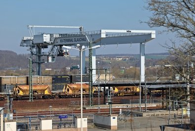 Blick auf den Container-Platz am Glauchauer Bahnhof. 
