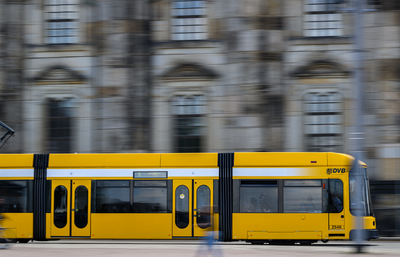 Der Vorfall geschah in einer Straßenbahn der Linie 4. (Symbolbild)