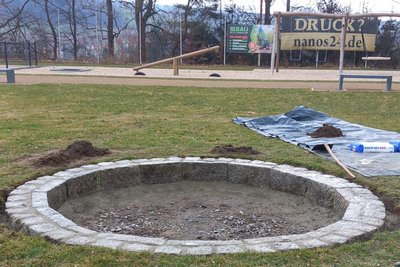 Die neue Feuerstelle am Marbacher Sportplatz.