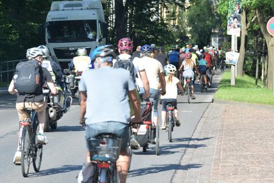 Eine klimafreundliche Stadt bis 2045? Radfahren als klimafreundliche Alternative zum Auto ist ein Thema des Klimakonzeptes für Freiberg (Symbolbild).
