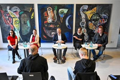 Stehen für das Fünfsparten-Haus in Chemnitz: Stefanie Müller-Lietzau, Sabrina Sadowska, Christoph Dittrich, Friederike Spindler und Carsten Knödler (v.l.n.r.).