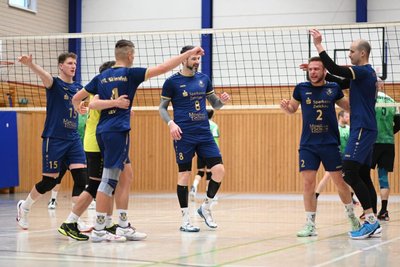 Knapp, aber am Ende erfolgreich: So verlief der Heimspieltag für die Wildenfelser Volleyballer.