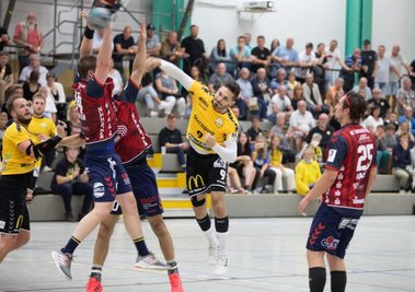 Die Oberlosaer Spieler wurden in den vergangenen Jahren immer auch ein Stück weit vom Plauener Publikum getragen. Am Samstag müssen die 04er im Spiel gegen Favorit Hildesheim auf die Unterstützung von den Rängen verzichten. Das erste Geisterspiel der Vereinsgeschichte steht an. 
