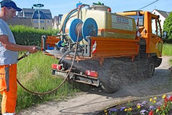 1700 Liter Wasser für Blumen - 