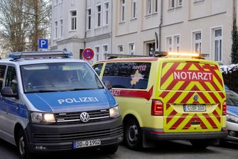 18-Jähriger sticht Frau in Chemnitzer Wohnung nieder - Haftbefehl -