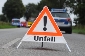 18-Jähriger überschlägt sich bei Unfall im Vogtland - Zu einem Unfall war es am Sonntagnachmittag in Eichigt gekommen.