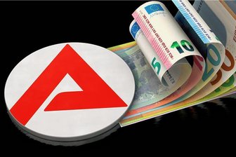 18 Millionen Euro Minus: Landesdirektion verdonnert Erzgebirger zum drastischen Sparen - Explodierende Sozialausgaben, beispielsweise für das Bürgergeld, treiben den Erzgebirgskreis in die Schulden. Die Landesdirektion Sachsen fordert Sparmaßnahmen. So wird auch die erneute Erhöhung der Kreisumlage thematisiert.