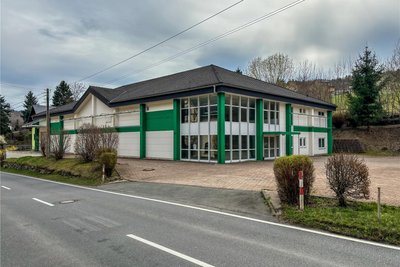 An der Zschorlauer Straße soll der neue Hagebaumarkt eröffnen. Davor war hier ein Teppichhändler.