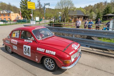 Der Saab 96 der beiden Tschechen Pavel Paulik und Ales Moravek zählte zu den Exoten im Feld.