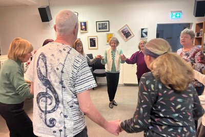 Jede Woche trifft sich im Bürgerhaus City eine Tanzgruppe.