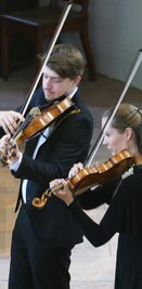 Auch Johann Pätzold (Viola) und Adele Pätz (Violine) beeindruckten.