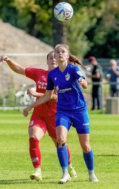 Blick nach oben: Johanna Seifert, die aktuell beim Frauen-Zweitligisten Carl Zeiss Jena spielt, möchte gern in die 1. Bundesliga. 