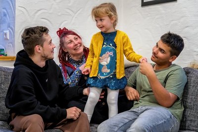 Die Familie Franzke um Mutter Kristina, Eleanor und ihren Brüdern Tim (l.) und Kanye-Pharell ist überwältigt von der großen Anteilnahme. Bislang wurden 21.000 Euro gespendet. 