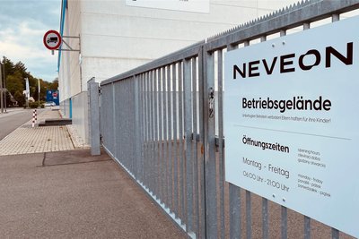 Teile des Neveon-Geländes an der Bundesstraße. Was damit künftig wird, ist unklar.
