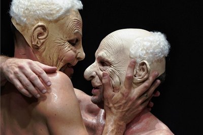 Zwei Körper im Dialog: Szene aus dem israelischen Tanzstück "The Third Dance". 