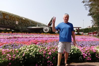 Jens Wollschläger im „Miracle Garden“ kurz bevor die Explosion der ersten iranischen Rakete seine Urlaubspläne durchkreuzte.