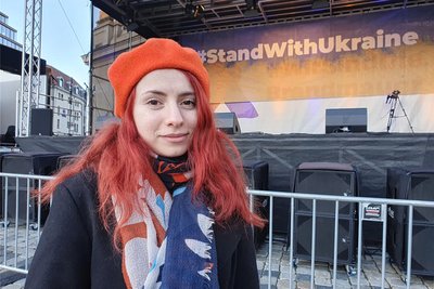 Die ukrainische Ärztin Iryna Fingerova berichtete davon, wie sie in ihrer Arbeit inzwischen an den Beschwerden der Patienten erkenne, wo diese aus der Ukraine her kämen.
