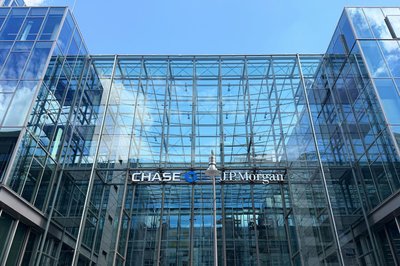 Schrittweise will Chase ihr App-basiertes Angebot für Privatkunden in Deutschland ausbauen und "zu einer führenden digitalen Hausbank" für Verbraucher werden.