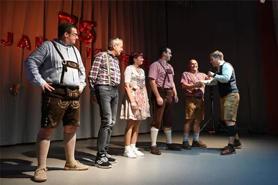 Vereinschef André Wolf dankte dem Vorstand für die gute Zusammenarbeit: Ronny Wiehl (v. l.), Olaf Hübner, Melanie Stein, Daniel Schindler und Kai Büttner.