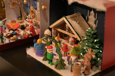 Auch der Weihnachtsmarkt als Motiv wurde gebastelt.