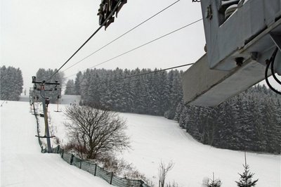 Wegen der Corona-Schutzverordnung steht der Skilift in Holzhau still.