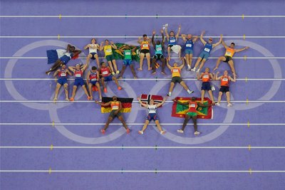 Gruppenbild der „Könige der Leichtathletik“: Die Zehnkämpfer nach dem abschließenden 1500-Meter-Lauf.