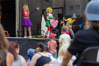 Mit viel Musik, Spaß und Spiel haben die Schauspieler des Musicals die Spannung hochgehalten.