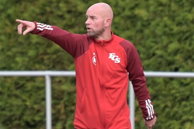 Stollbergs Trainer Rico Knopf: „Wir müssen das 2:0 machen. Auf der anderen Seite bekommen wir das Gegentor zu leicht.“