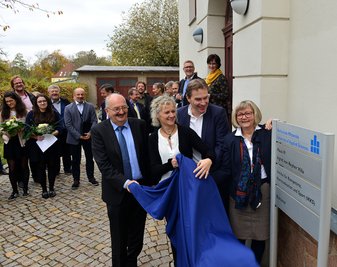 Hochschulrektor Ludwig Hilmer, die Gleichstellungsbeauftragte der Hochschule, Rika Fleck, Oberbürgermeister Ralf Schreiber und Hochschul-Kanzlerin Sylvia Bäßler (von links).