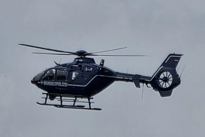 Der Hubschrauber der Bundespolizei war unter anderem im Norden Plauens zu sehen.