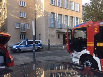 In einem Schreiben wurde behauptet, dass ein ätzender Stoff mitgeschickt wurde.