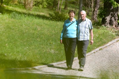 Die Laufschuhe schnüren auch die Plauener Regina und Bernd Petzold wieder zur Familienwanderung am 9. Mai. Seit Beginn sind die beiden Naturfreunde bei der „Freie Presse“-Veranstaltung dabei.