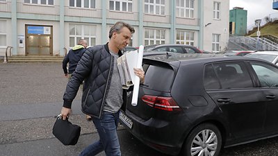 Nach sechs Punktspiel-Niederlagen in Serie sahen sich die Vereinsverantwortlichen zum Handeln gezwungen und beurlaubten Trainer Horst Steffen.