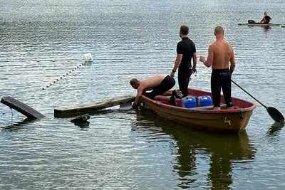 Erste Annäherungsversuche zur Bergung.