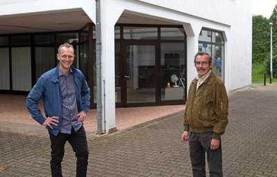 Ortsvorsteher Uwe Wanitschka (re.) und Thomas Kubbe suchen einen Betreiber für einen Dorfladen. 