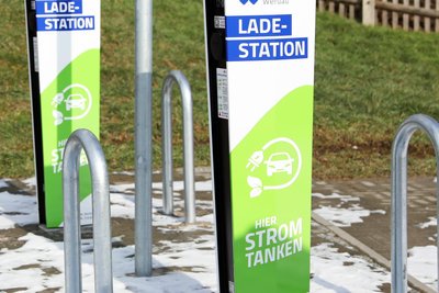Am „Webalu“ an der Ziegelstraße in Werdau ist eine Ladestation rund um die Uhr erreichbar.