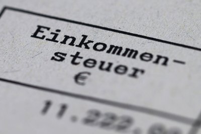 Eine Reform der Einkommensteuer soll kommen. (Symbolbild)