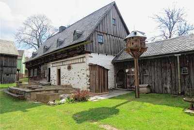 Das Wohnstallhaus Johann Georg Wunderlich (1782) ist der Kern des Museumsstandorts Landwüst.