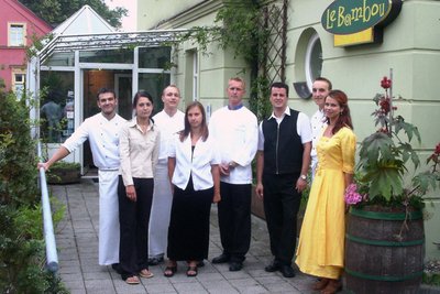Das Team vom Le Bambou im Jahr 2003, 3.v.r.: Ronny Löser.