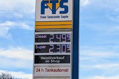 An der FTS Tankstelle in Sayda änderten sich die Preise kurz vor 12 Uhr.