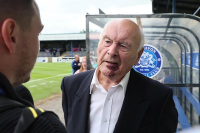 Einer der letztverblieben Kicker aus Glenavons Erfolgsmannschaft der 1960er Jahre: der 91-jährige John Dugan.