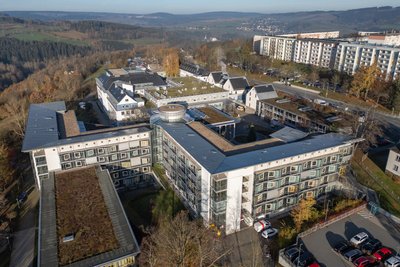 Die Kündigung des Chefarzts der Klinik für Gynäkologie und Geburtshilfe am Erzgebirgsklinikum in Annaberg sorgt weiter für Aufregung.