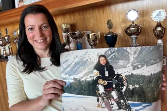 1982: Vom Skibob ins vogtländische Hotelbusiness – Tina Goldhahn liebt den Wintersport - Tina Goldhahn war einst international im Skibob erfolgreich. Heute führt sie ein Hotel. Unter ihren Gästen sind viele Wintersportler, so auch die deutschen Skiadler.