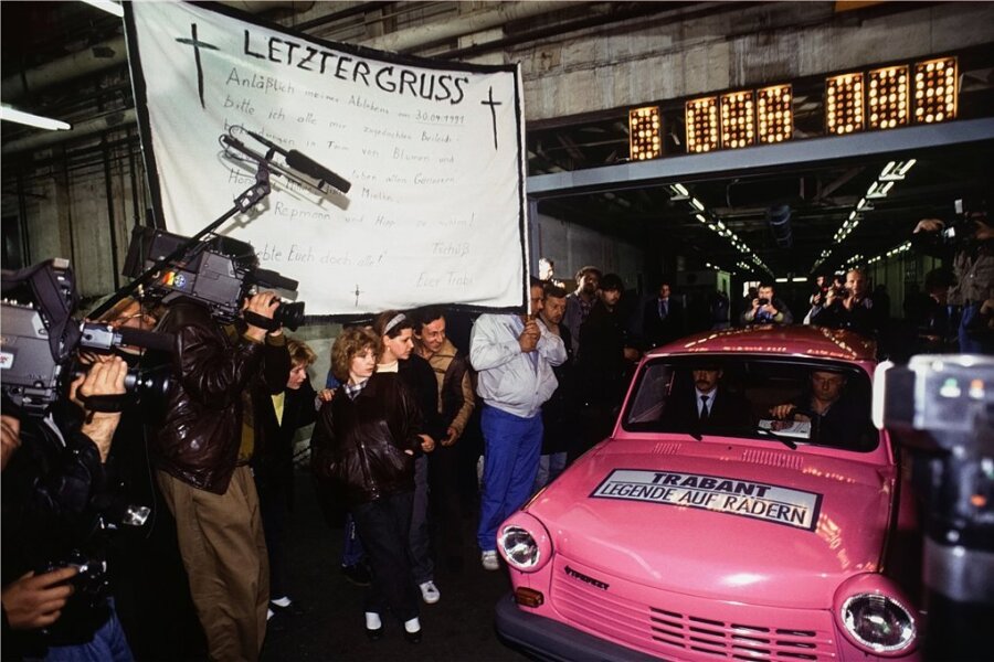 1991: Der letzte Trabant rollt vom Band - Der letzte Trabant aus Zwickau fuhr direkt ins Museum. 