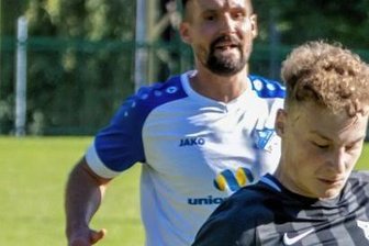 2:1 beim Angstgegner: Tannen marschieren weiter - Tommy Barthold - hier gegen Glauchau - war für die Thalheimer am Sonntag mit einem Doppelpack der Matchwinner. 